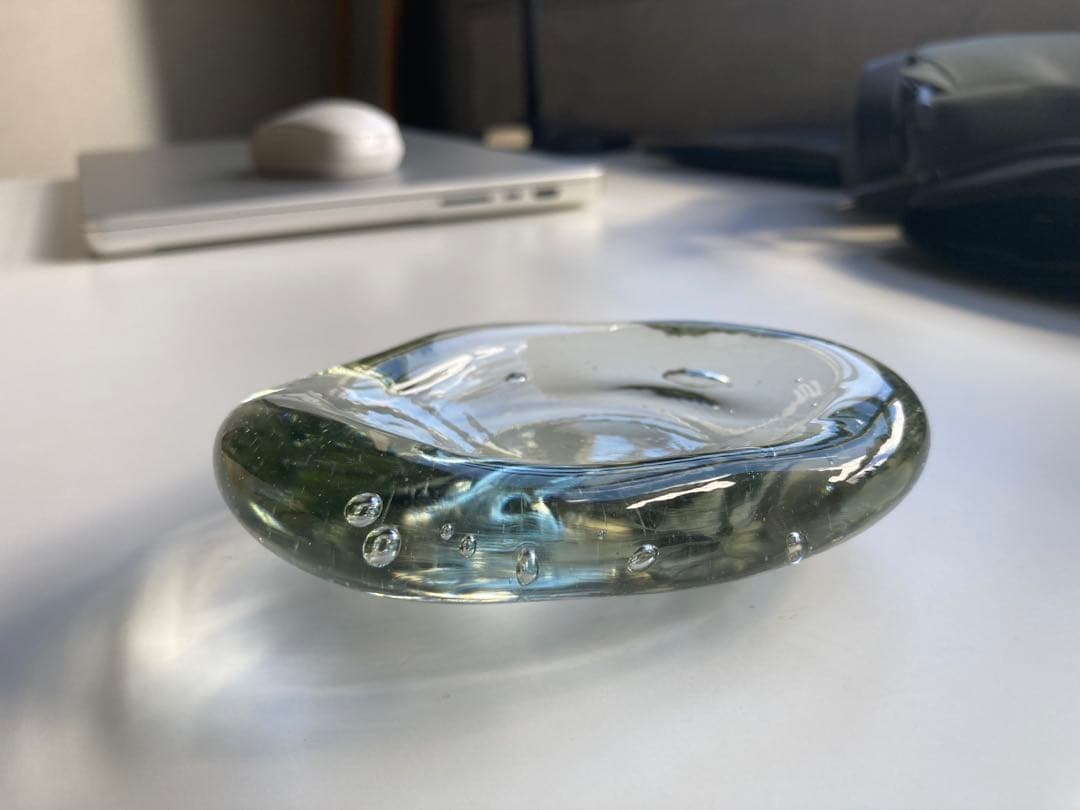 おおやぶみよ ガラスストーンオブジェ　沖縄　雨晴