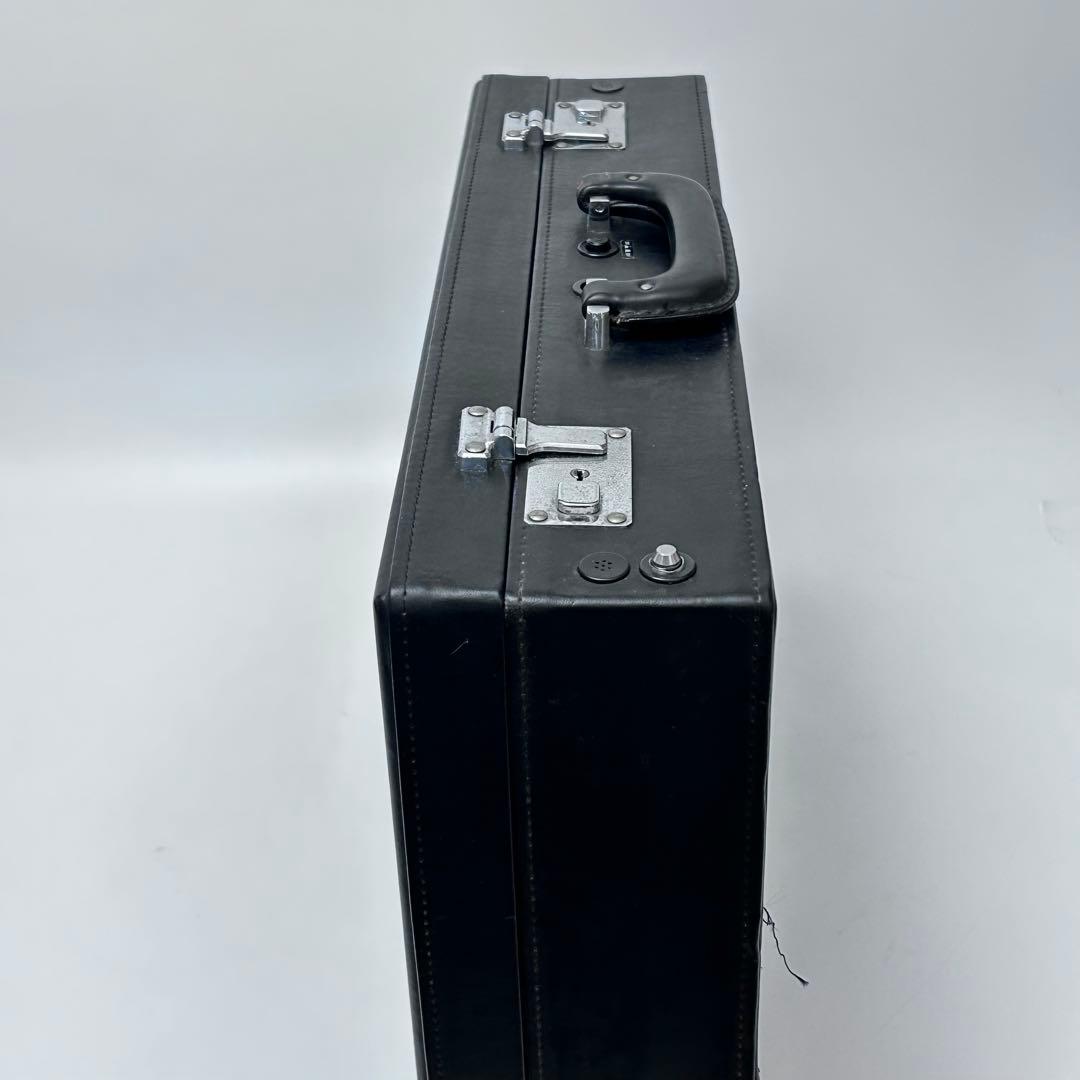 は*ん様 クラウンRX-9800 レトロラジカセ アタッシュケース型 ジャンク