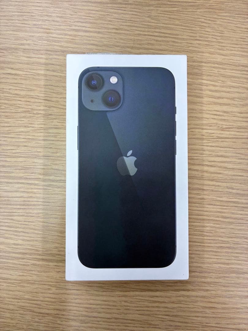 Apple iPhone 13 ブラック 本体　128GB