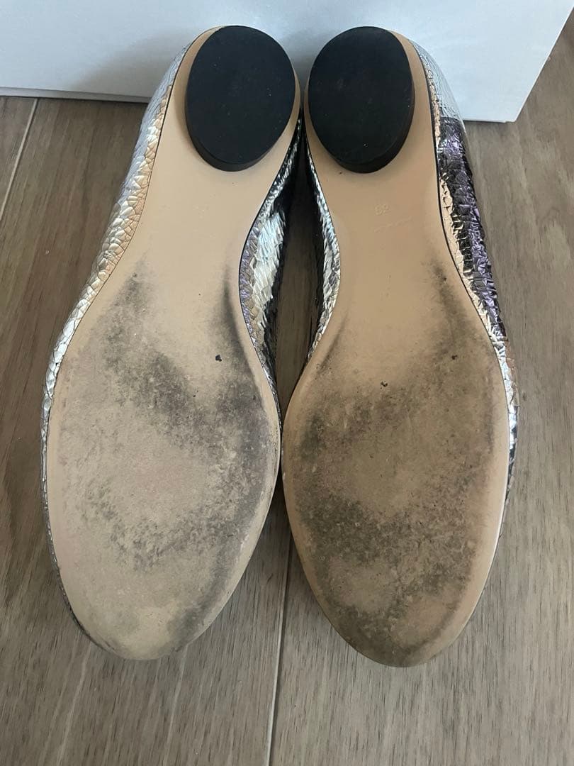 美品　PIPPICHIC サイズ36 シルバーパールフラットシューズ