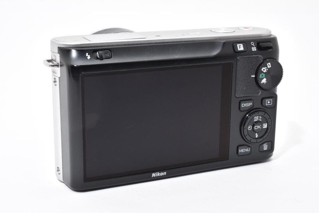 Nikon ニコン 1 J1 シルバー レンズキット ミラーレス一眼カメラ