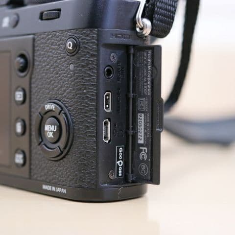 FUJIFILM X100F 動作確認済 レンズキャップ付 ショット数6500