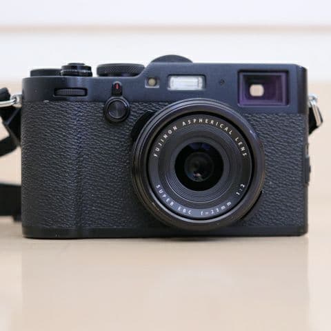 FUJIFILM X100F 動作確認済 レンズキャップ付 ショット数6500