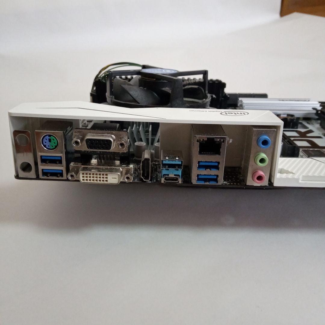 ASRock H270 Pro4 マザーボードi7-7700 DDR4 32GB