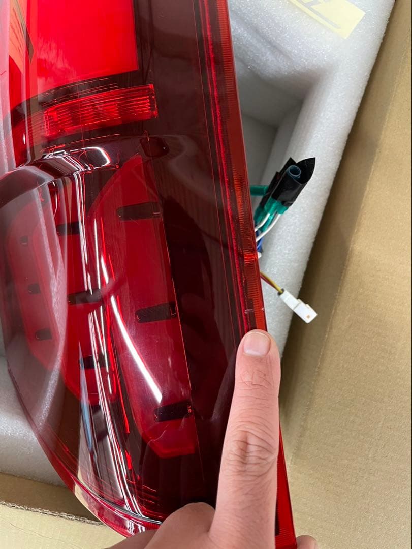 bryov☺︎ Valenti ULTRA テールランプ レッド