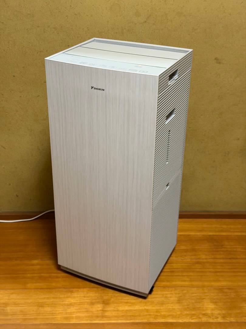 ダイキン 加湿ストリーマ空気清浄機 MCK905A-W 2025年製