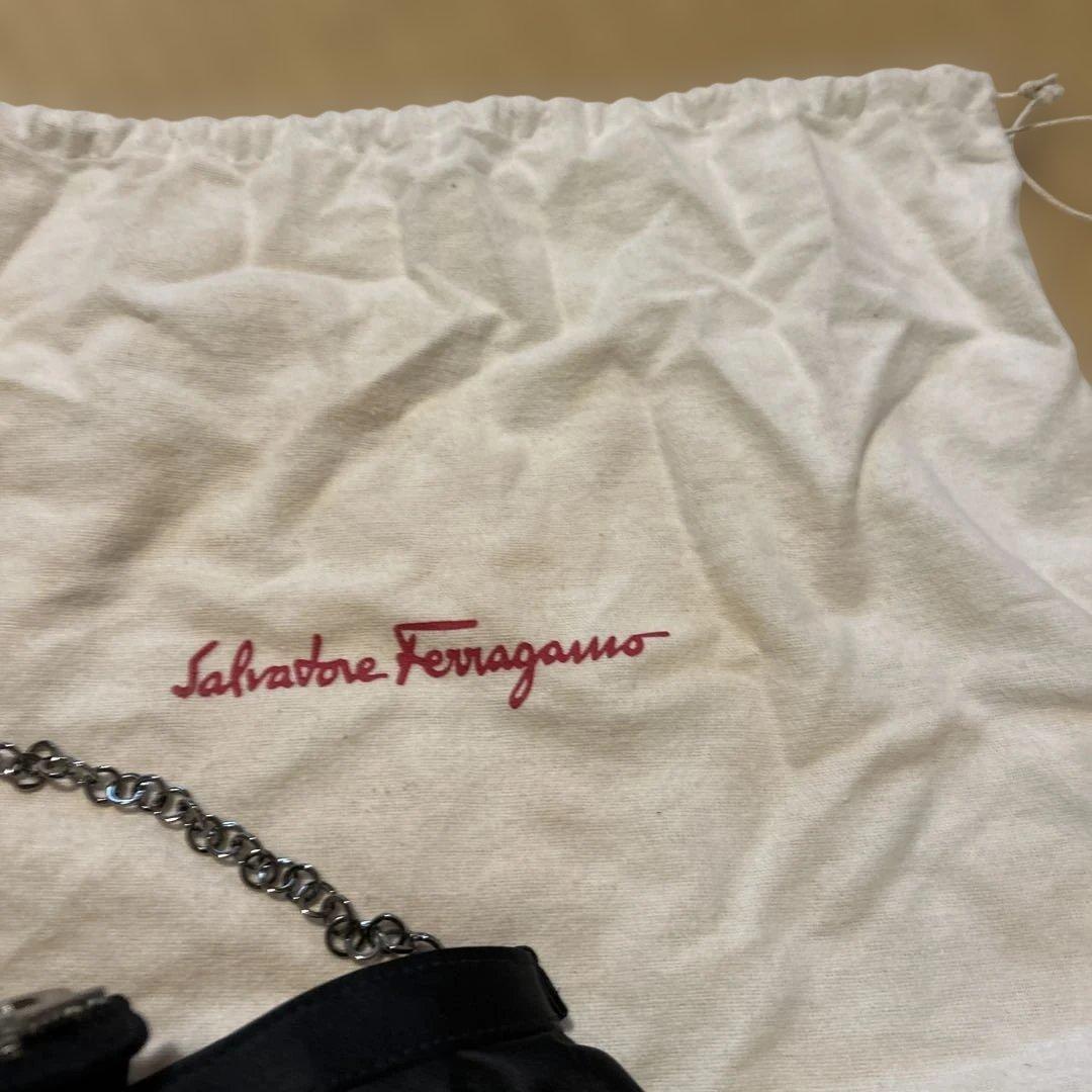 Salvatore Ferragamo ブラック クラッチバッグ