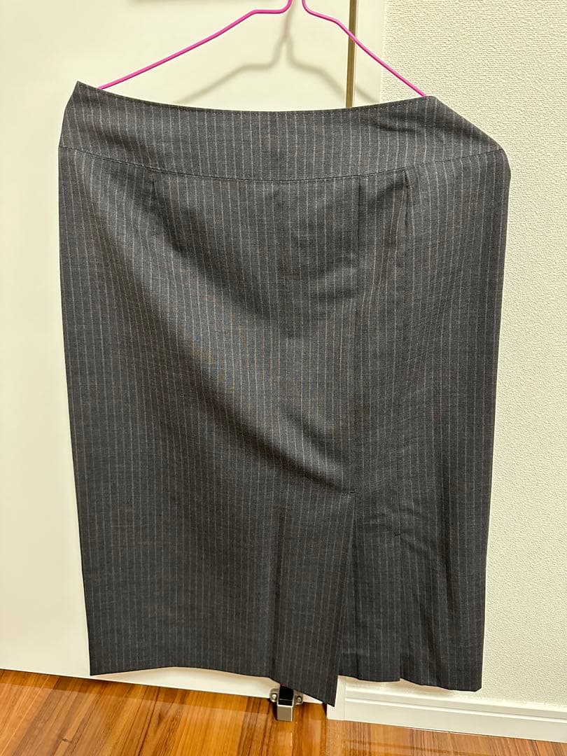 ニューヨーカースーツ　　ウールカシミア混　13号