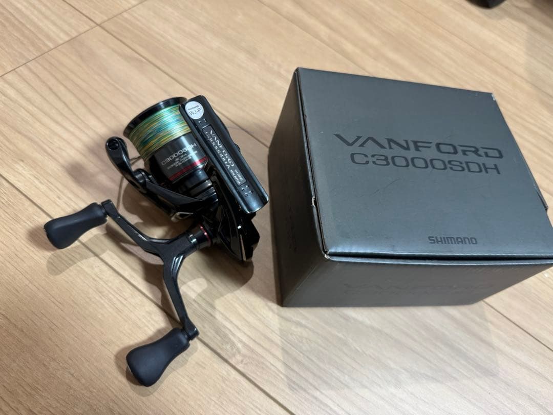 シマノ　２４ヴァンフォード C3000SDH
