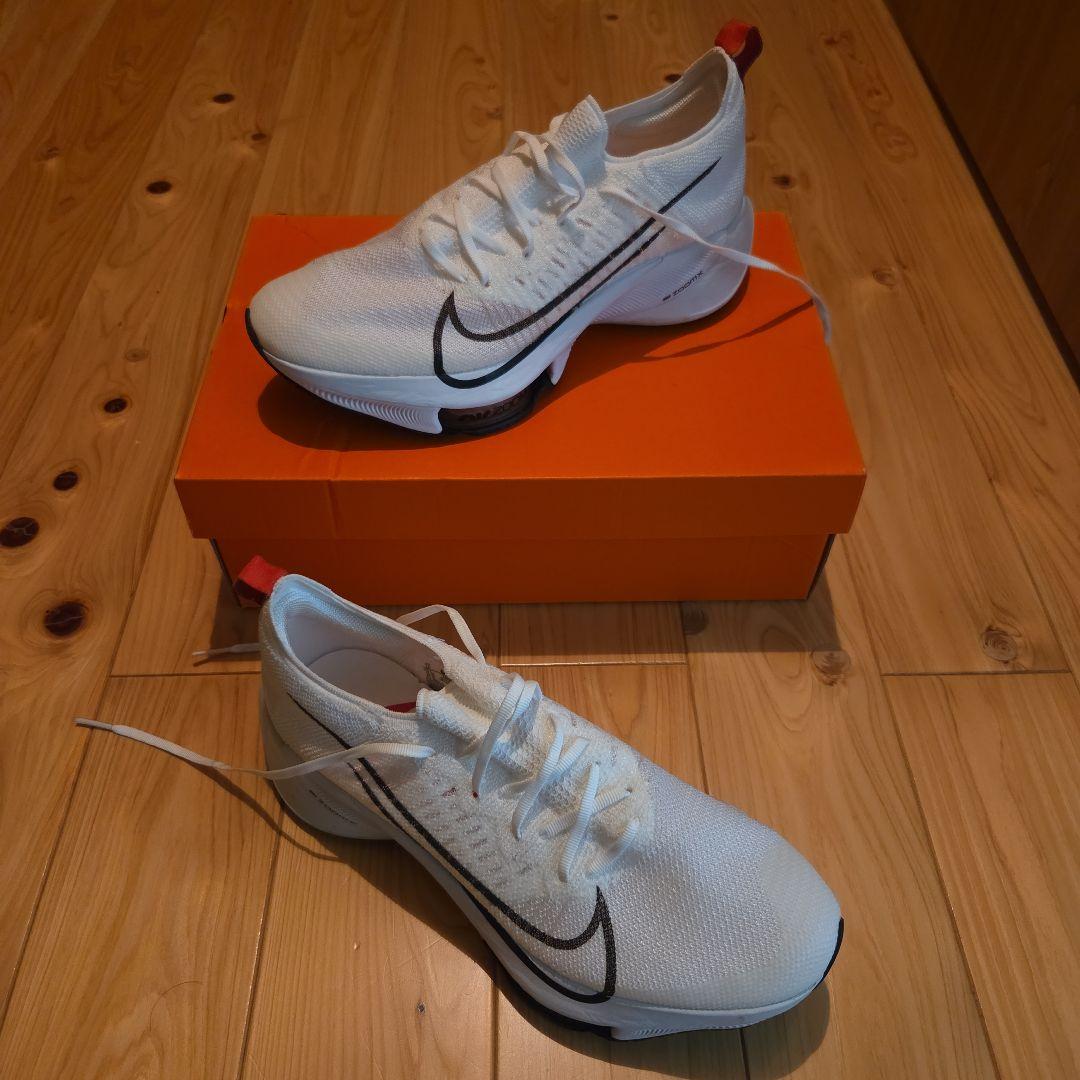 【販売終了モデル】ナイキ エア ズーム テンポ ネクスト％ フライニット