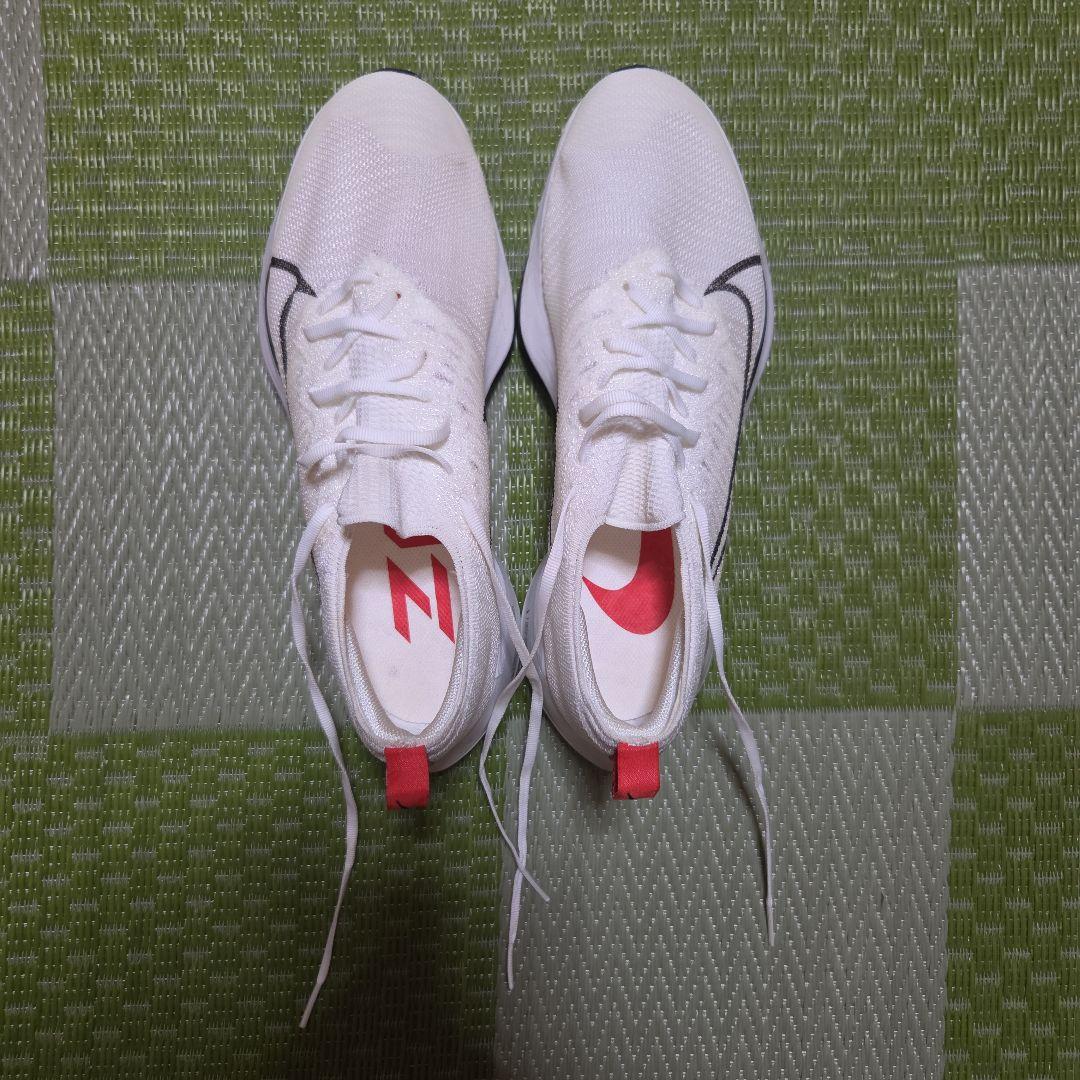 【販売終了モデル】ナイキ エア ズーム テンポ ネクスト％ フライニット