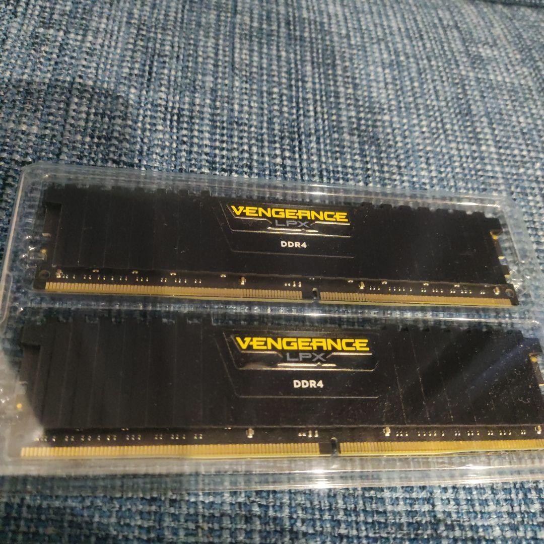 デスクトップ用メモリ　DDR4 2666MHz 16GB