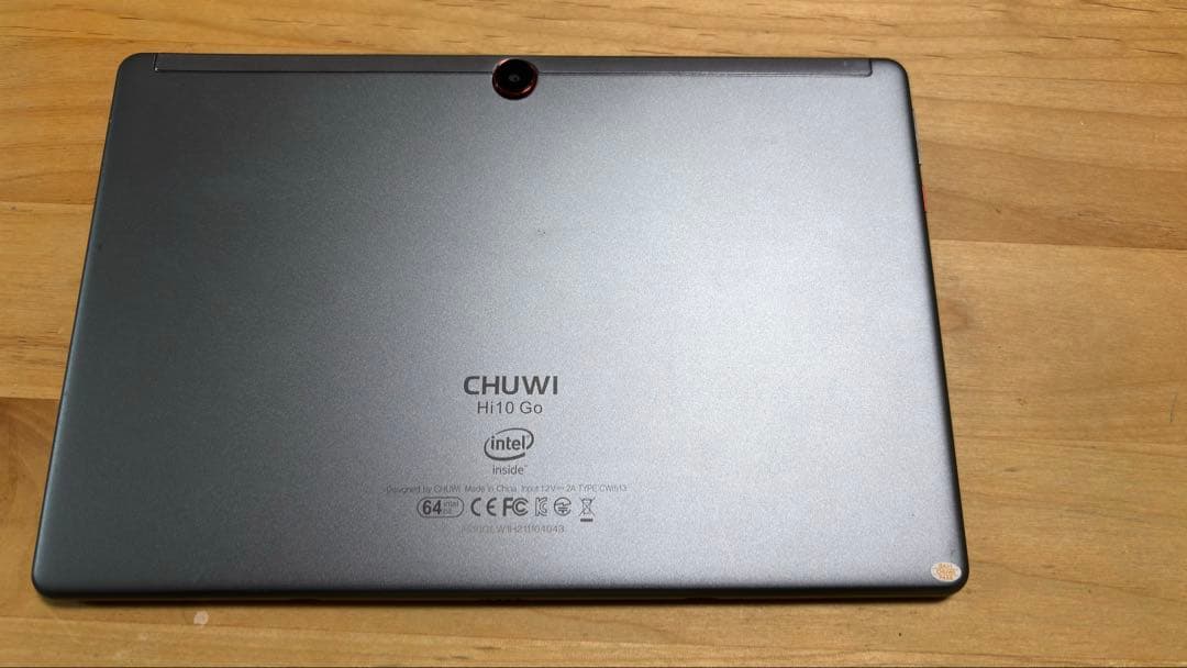 Windowsタブレット ブラック カバー付き