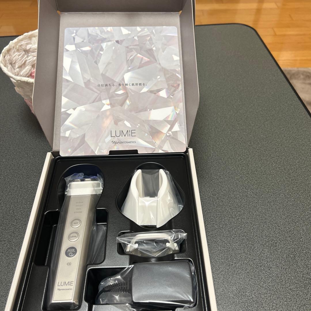 ナリスLUMIE 美顔器 家庭用