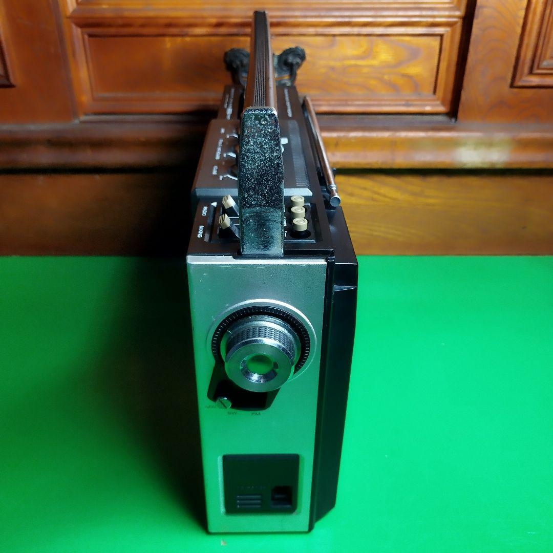 TOSHIBA　3BAND（AM・FM・SW 短波放送）ラジカセRT-580F