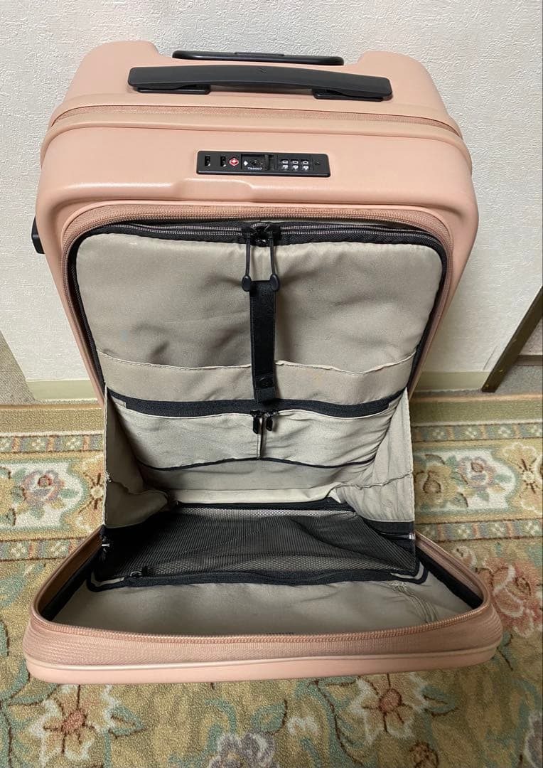 ◾️LOJEL◾️ロジェールCUBO FIT S ローズ　55L