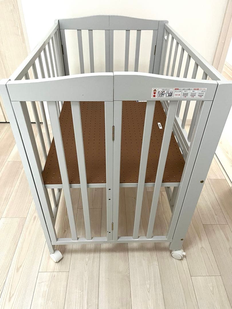 カトージ　折りたたみ　ミニベビーベッド