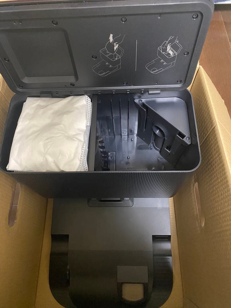 iRobot Roomba i5+ 本体