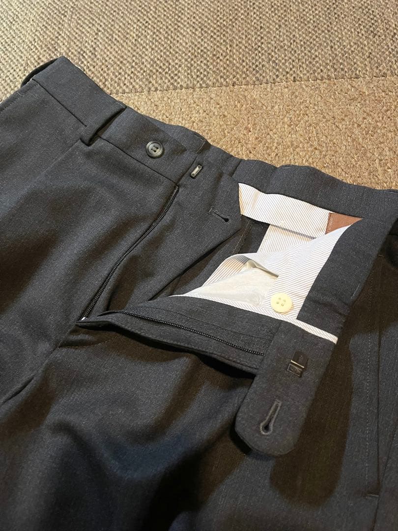 フランス製BERNARD ZINS ベルナール ザンス　ウールスラックス　グレー