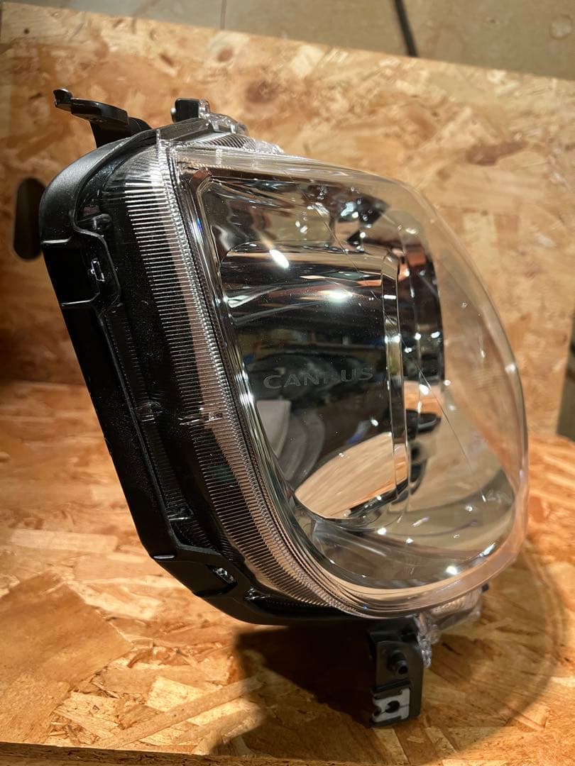 【ダイハツ キャンバス】 LA800S LA850S LED 右ヘッドライト