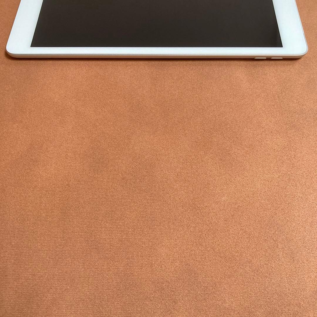 3624 電池最良好☆比較的美品☆iPad8 第8世代 32GB SIMフリー☆