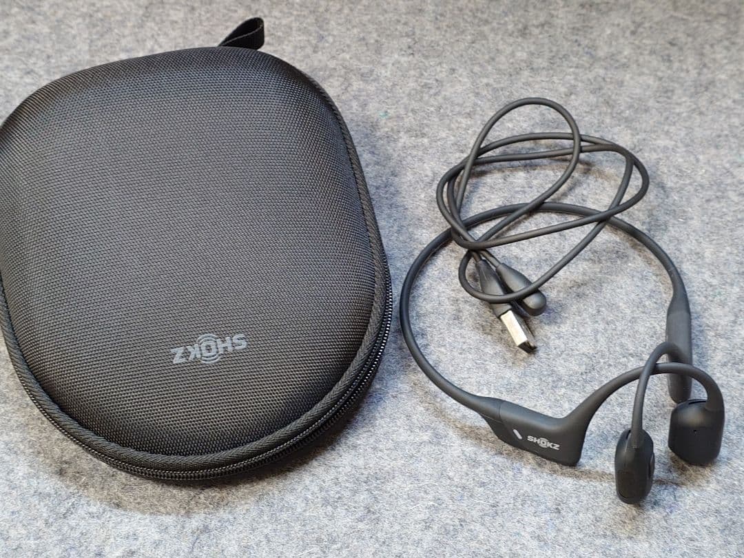 【美品】Shokz　骨伝導イヤホン　OpenRun Pro