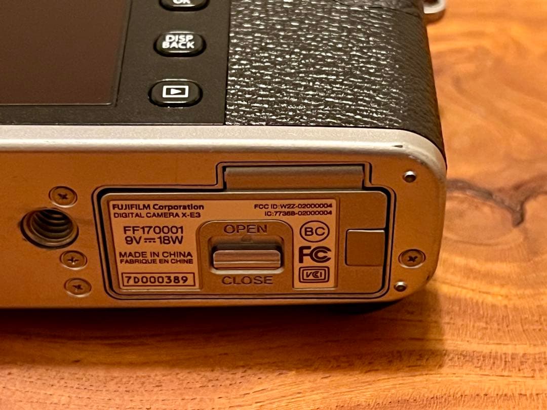 u*1様 【FUJIFILM】 X-E3 シルバー/ブラック