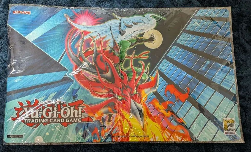 遊戯王　プレイマット　フレイムウィングマン　フレイムシュート　コミコン
