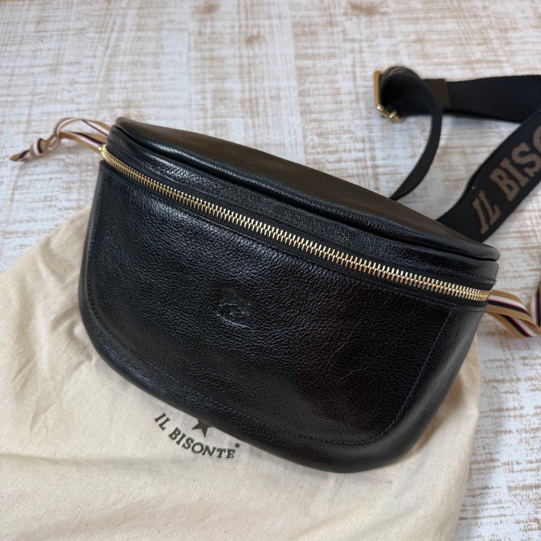 未使用　il bisonte イルビゾンテ　バムバッグ ボディーバッグ