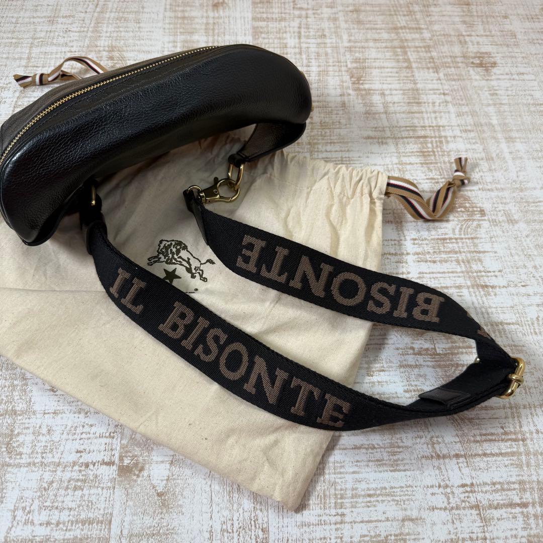 未使用　il bisonte イルビゾンテ　バムバッグ ボディーバッグ