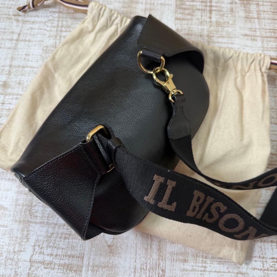 未使用　il bisonte イルビゾンテ　バムバッグ ボディーバッグ
