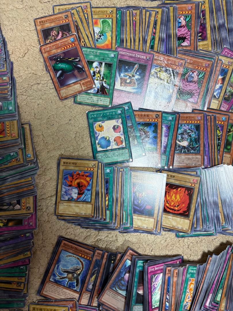 遊戯王　まとめ売り　ノーマル　字レア　約16000枚　初期、2期、多言語含む