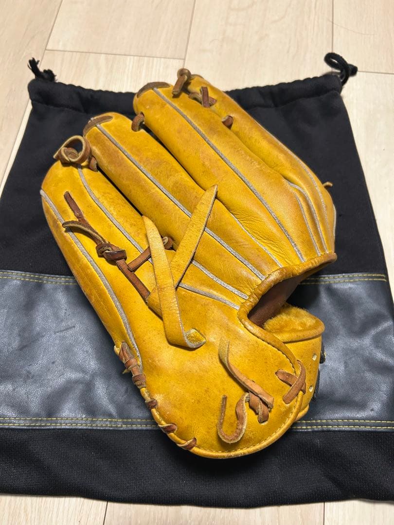 【期間限定値下げ中】Mizuno Pro 硬式グローブ イエロー 専用バッグ付き