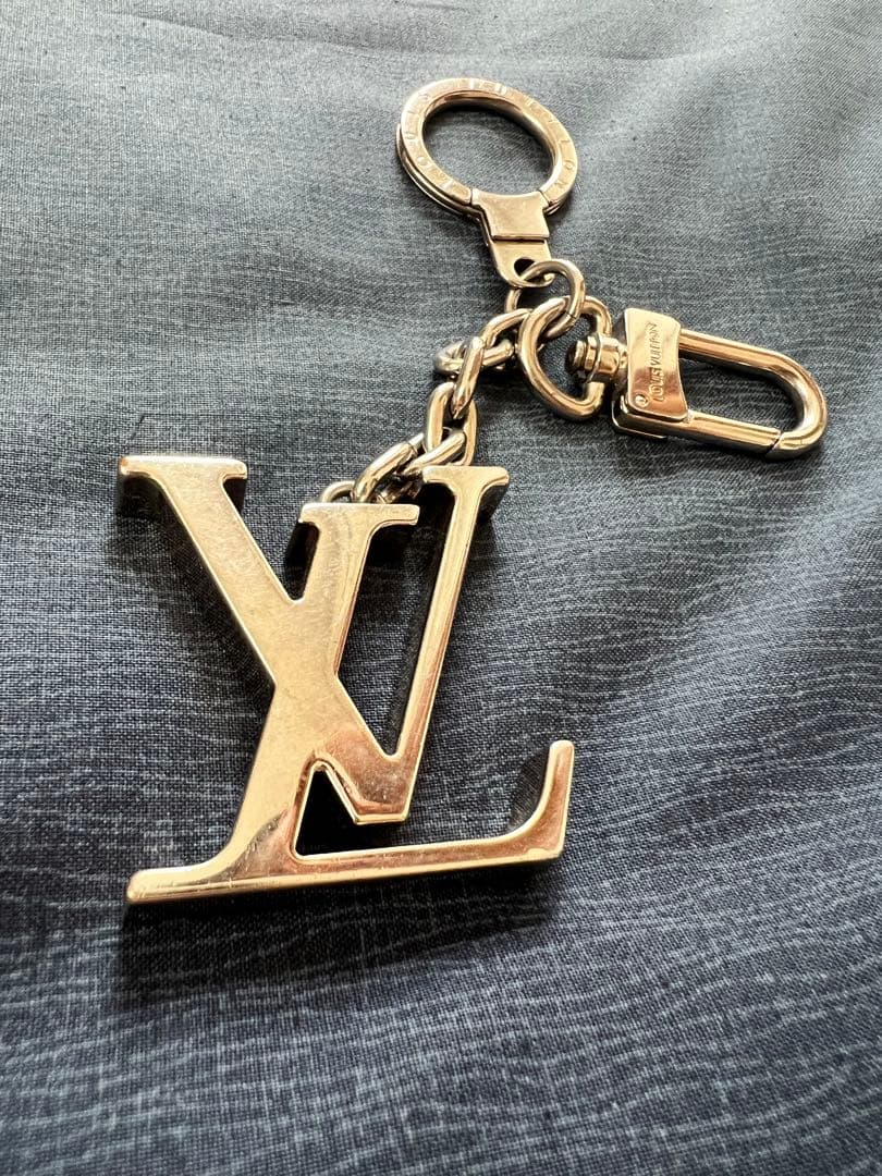 Louis Vuitton ゴールドキーホルダー