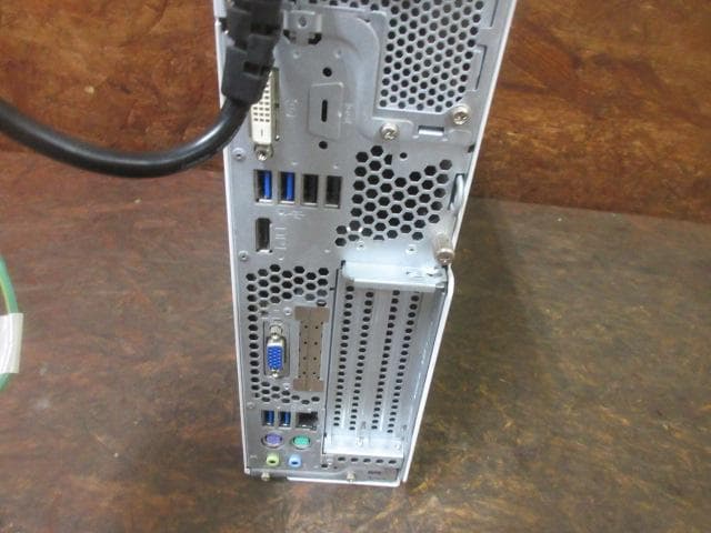 8送料込★ 富士通 ESPRIMO D588/TX i7 8th Genジャンク