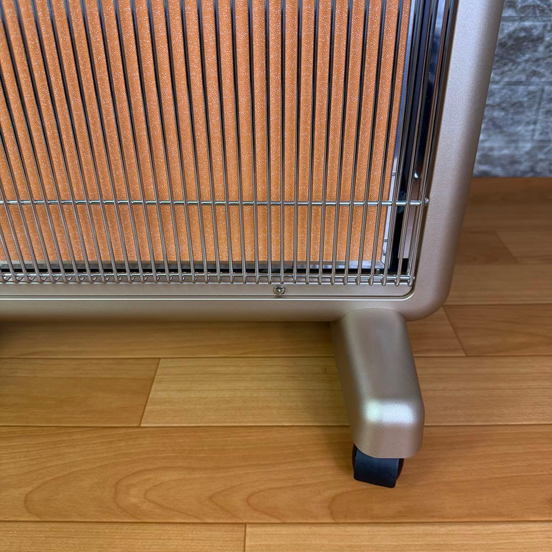 【極美品】サンルミエ　エクセラ7 N700L-GR 遠赤外線暖房器