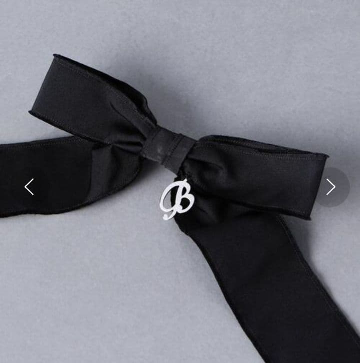 マディソンブルー　MADISON BLUE ヘアバレッタ　ヘアアクセサリー