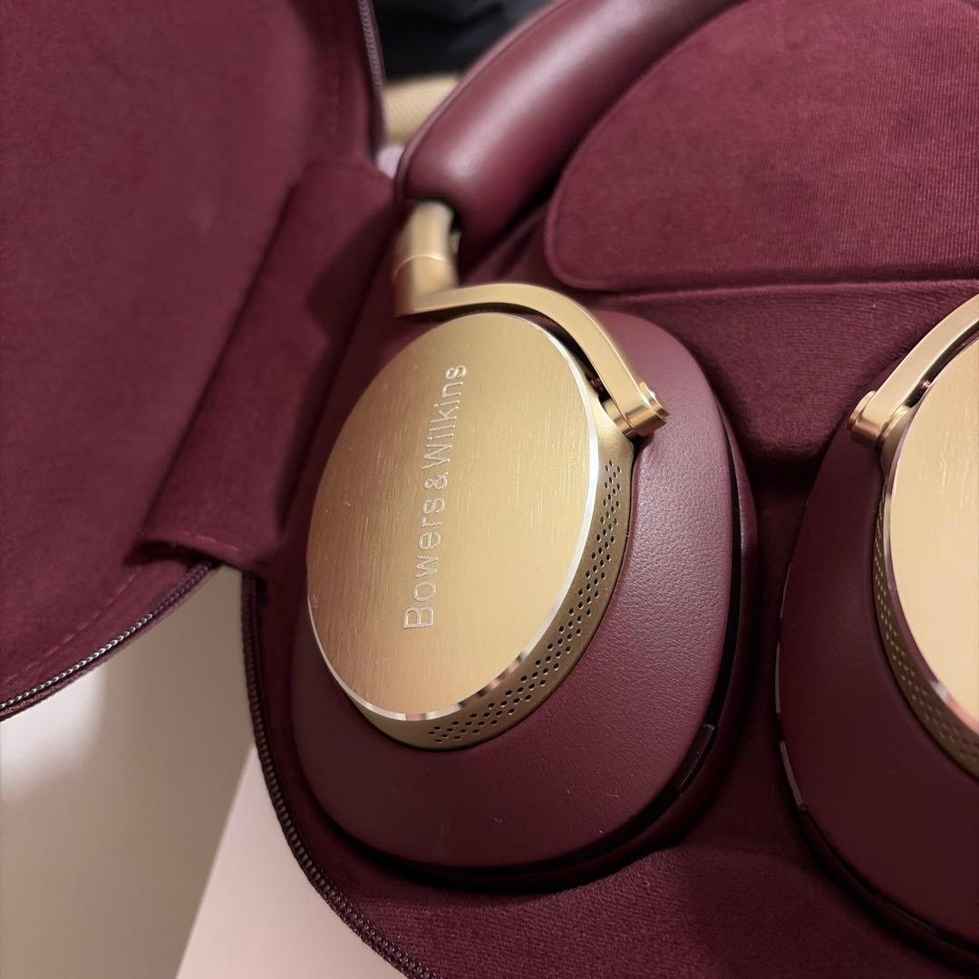 B&W PX8 ロイヤルバーガンディとGoFree2