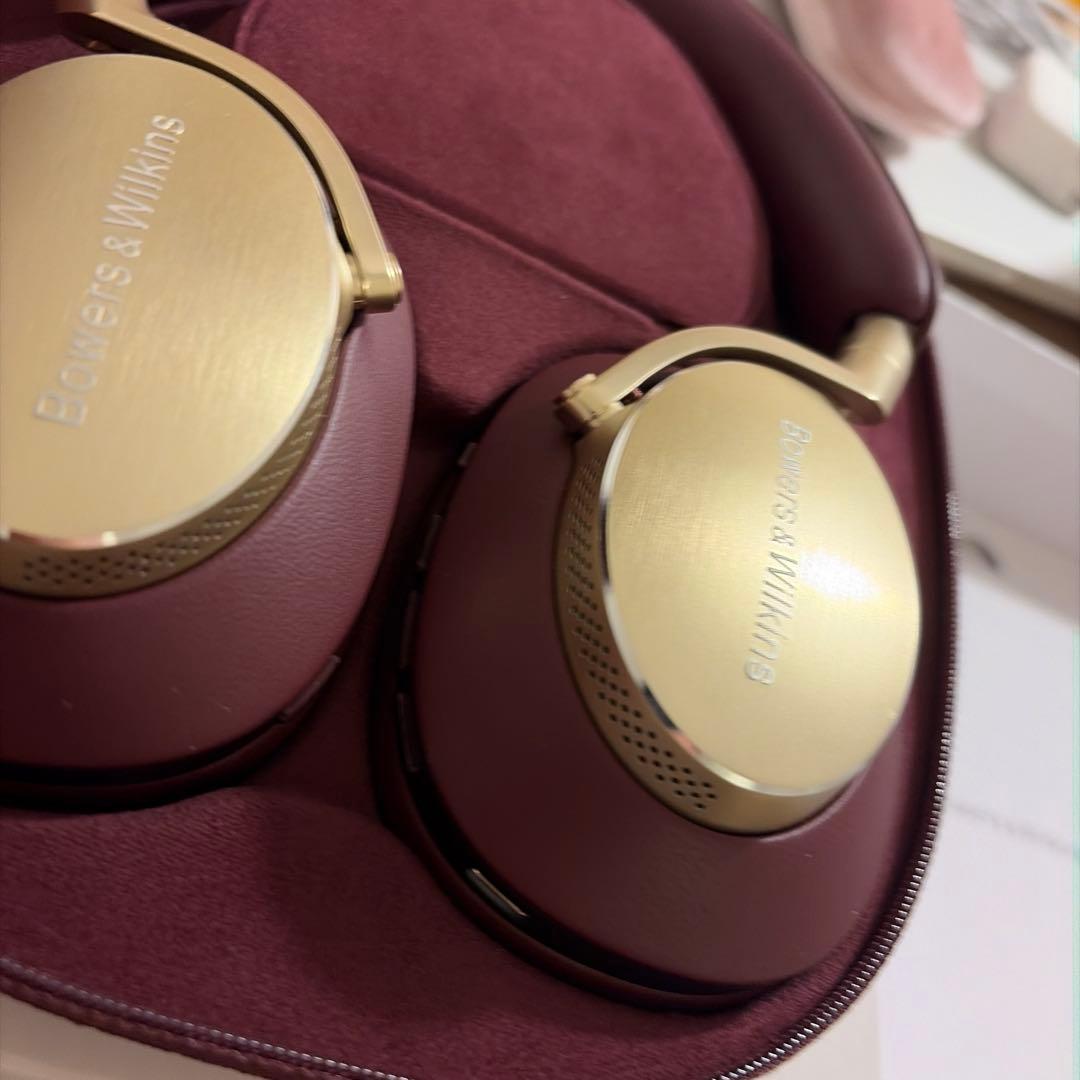 B&W PX8 ロイヤルバーガンディとGoFree2