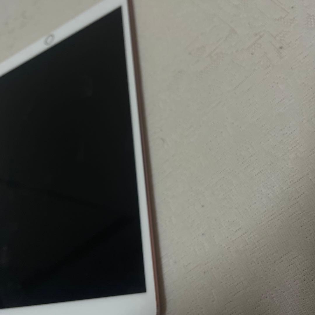 D*U様 Apple iPad Pro (10.5インチ) 64GB バッテリー