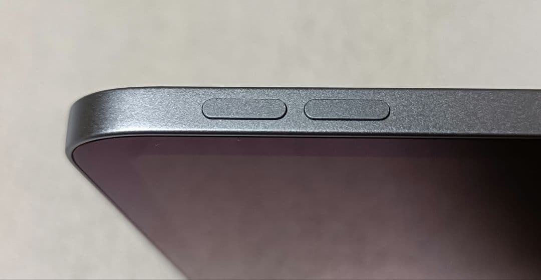 Apple iPad Air 13インチ（M2）スペースグレー 本体