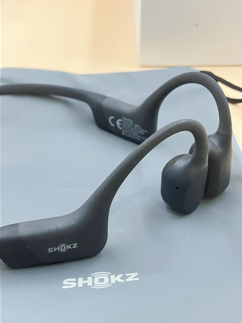 未使用に近い　SHOKZ OpenRun Mini 骨伝導イヤホン ブラック