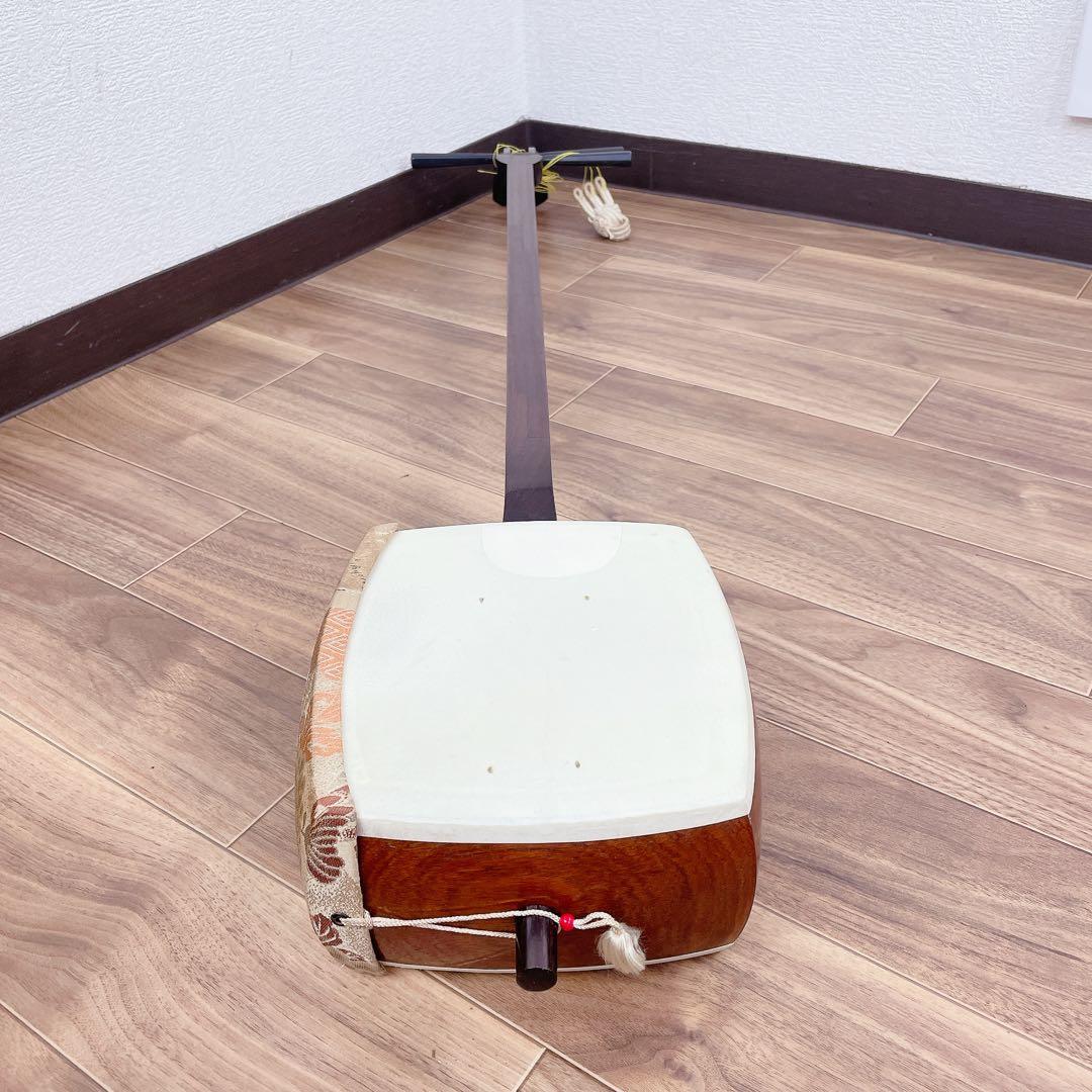 三味線 1本溝 紫檀 丸打胴 犬皮 和楽器 鳩胸　細棹