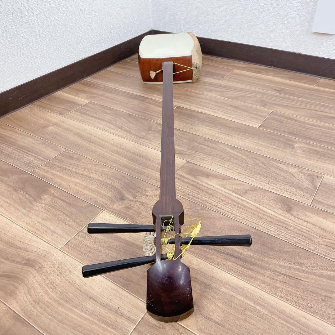 三味線 1本溝 紫檀 丸打胴 犬皮 和楽器 鳩胸　細棹