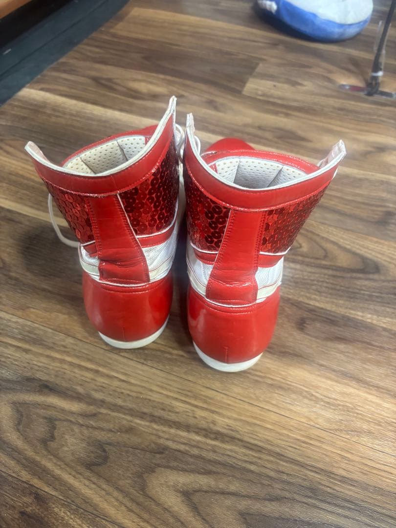 Mizuno ボクシングシューズ 赤スパンコール