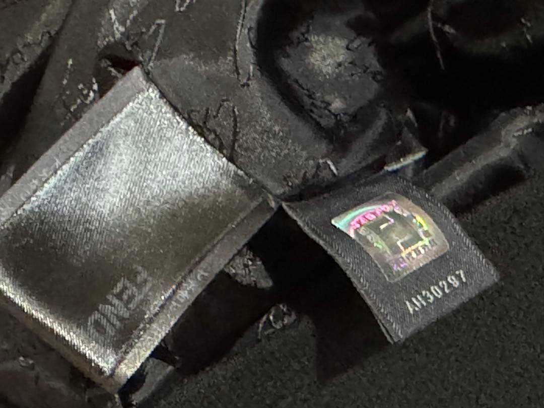 【未着用】FENDI フェンディ ブラック ニットワンピース 半袖