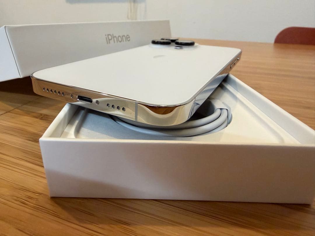 iPhone 14 Pro Max 256gb シルバー 本体　sim free