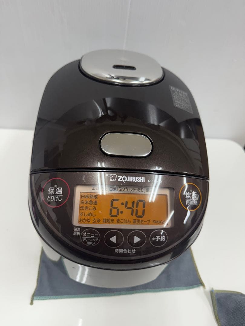 Zojirushi NP-ZW10 圧力IHジャー炊飯器　2022年製