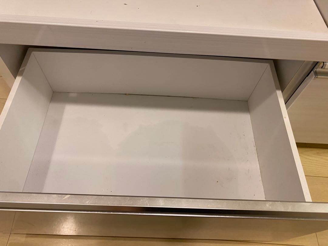 食器棚　幅140cm ホワイト　鏡面