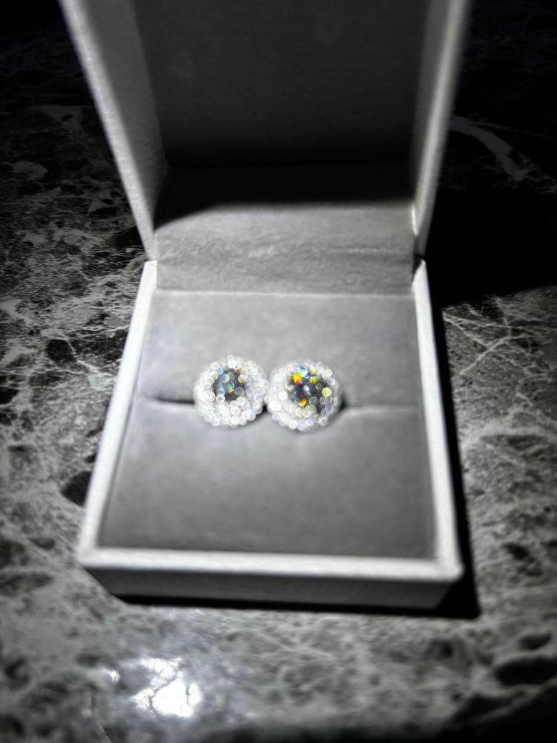 モアサナイト 10mm スタッズピアス 両耳